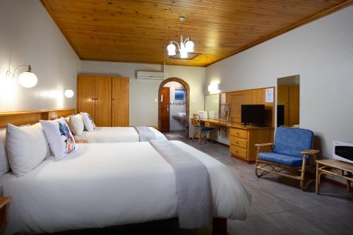 2 double beds