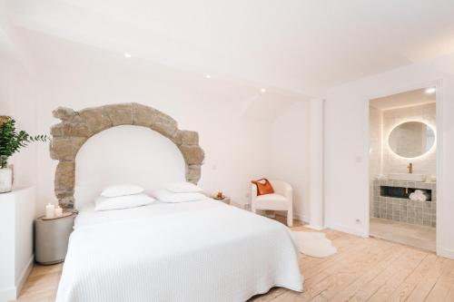 Superior Double Room image 8