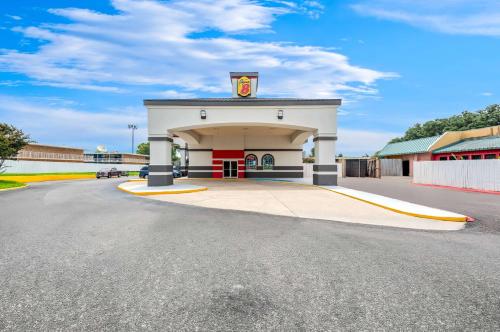 Super 8 by Wyndham Baton Rouge/I-10, Baton Rouge