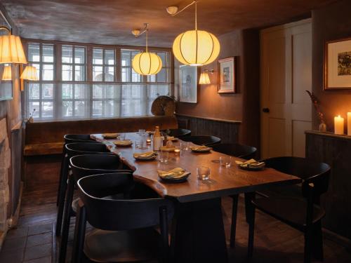 Highway in เบอร์ฟอร์ด