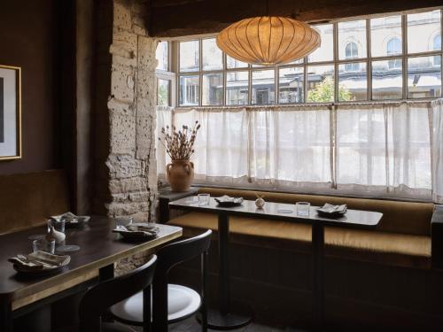 Highway in เบอร์ฟอร์ด