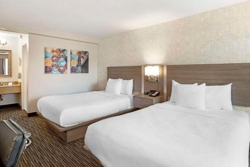 Best Western Mill River Manor - image 12
