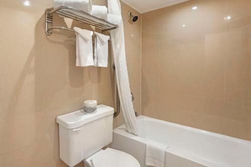 Best Western Mill River Manor - image 7