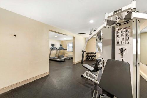 Best Western Rochester Marketplace Inn - image 2