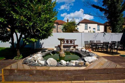 クランフォード ホテル