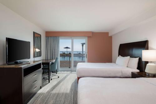 Hilton Garden Inn Daytona Beach Oceanfront Room Type - Queen Room with Two Queen Beds and Pool View - Non-Smoking Hilton Garden Inn Daytona Beach Oceanfront Room Type - Queen Room with Two Queen Beds and Pool View - Non-Smoking