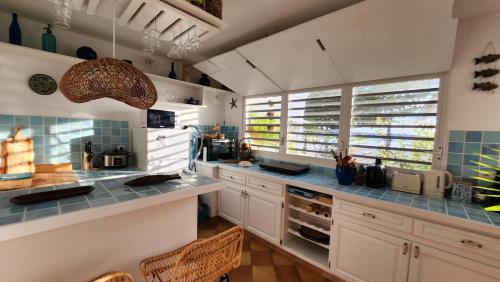 Bamboo on the beach - Spacious beachfront studio, Baie Nettle (fotografie 2)