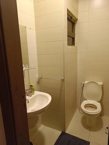 Apartment - image 13