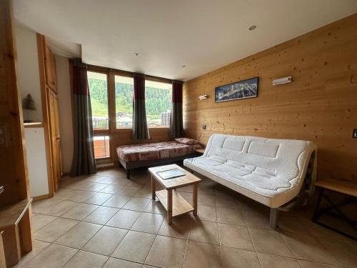 Appartement chaleureux proche des pistes avec balcon - FR-1-181-2102 in La Plagne