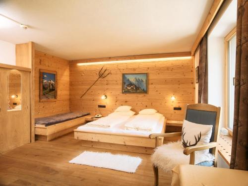 Almi's Berghotel 3