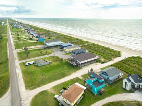 Las Brisas Beach Getaway - Big Ocean Views! - image 14