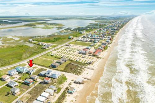 Sunset Sanctuary - Adorable Beach Bungalow with Gorgeous Gulf Views! - image 12