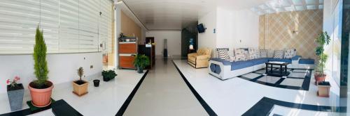 Exterior view, Hostal Alvasar in Copacabana