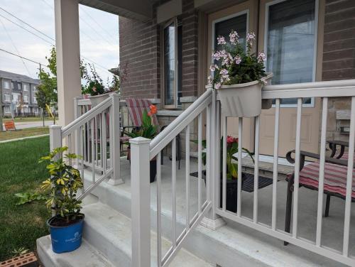 Bright Room full of love and warmth in Bowmanville