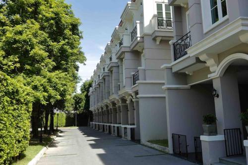 Sukhumvit 16 Townhouses, InHome Luxury Residences, Bangkok (Foto 6)