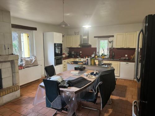 кухня, Gite Les Quatre Alouettes in Mazières-de-Touraine