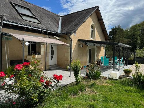 Фасада на хотела, Gite Les Quatre Alouettes in Mazières-de-Touraine