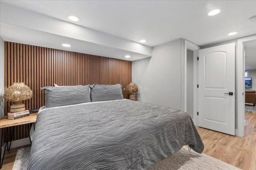 Whole House Relaxing Oasis by Fitzsimmons Campus Whole House Relaxing Oasis by Fitzsimmons Campus