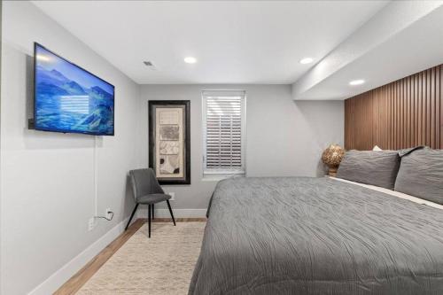 Whole House Relaxing Oasis by Fitzsimmons Campus Whole House Relaxing Oasis by Fitzsimmons Campus