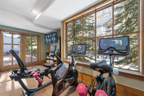 Villa Montane 227 by East West Hospitality in Beaver Creek, USA