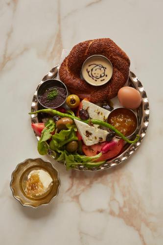 Hyde London City - image 2