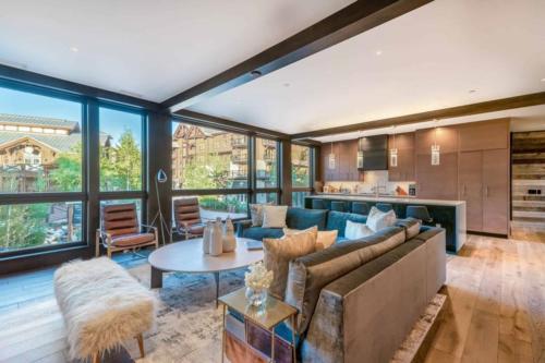 Lumin 03 by Snowmass Mountain Lodging
