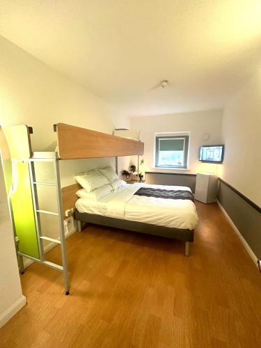 Cambridge Hotel Bradford Central in Bolton and Undercliffe