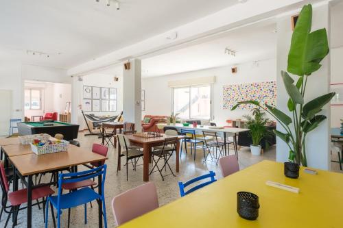 Meet Hostel Cervia in Cervia