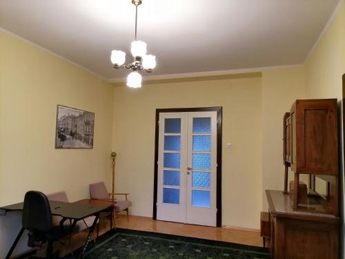 Center Apartment Center Apartment