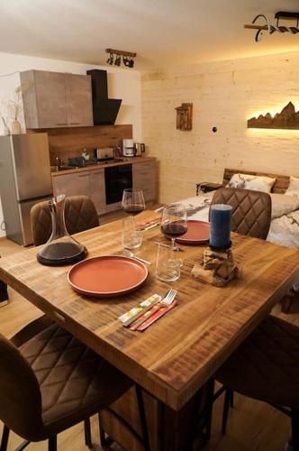 Wohnung Heuberg im Inntal mit Hot Tube - zentral & ruhig in 弗林特斯巴赫阿姆因