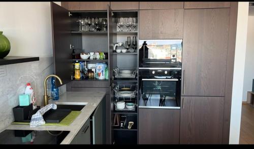 Luxury flat in Sky Park, castle view, free parking, Bratislava (fotografie 2)