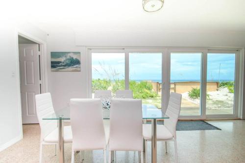 Facilities, Oceanfront Modern Home with Private Beach in Melbourne Beach (FL)