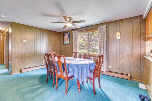 Serene New Lisbon Home 12 Mi to Castle Rock Lake! in New Lisbon, USA