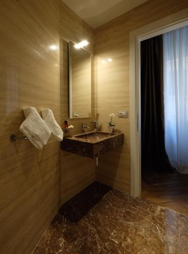 Navona Rooms - image 12