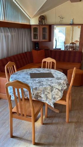 Oprema, Joli Mobil-Home avec terrain terrasse 10min du Puy duFou in Saint-Michel-Mont-Mercure