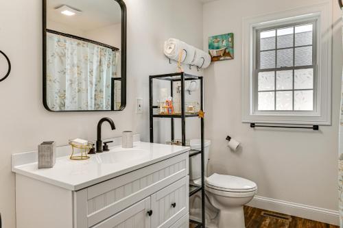 1 Mi to MGM Springfield: Cozy Winter Duplex!, Springfield (photo 3)