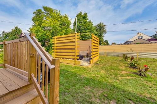 Duplex with Fire Pit about 1 Mi to MGM Springfield! in Springfield, USA