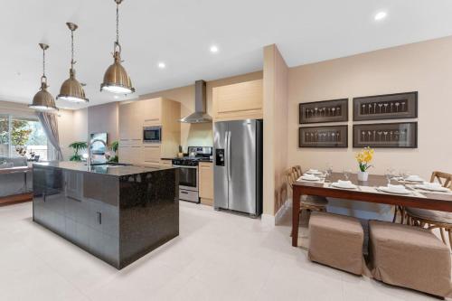 Luxury 4BR Townhouse Next to Disney Orlando 3175 near Disney's Animal Kingdom