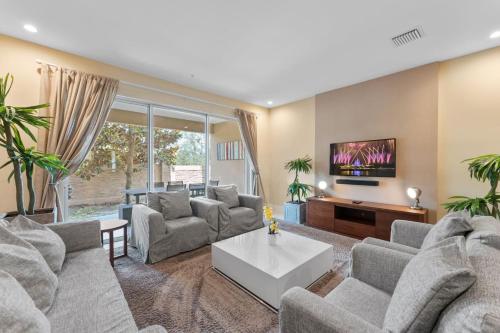 Luxury 4BR Townhouse Next to Disney Orlando 3175 near Disney's Animal Kingdom