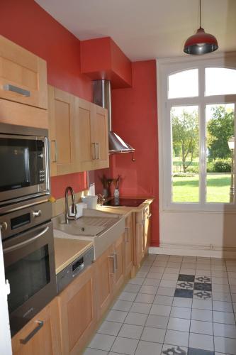 Kitchen, La ferme aux Hirondelles, proche Giverny in Fontaine Sous Jouy