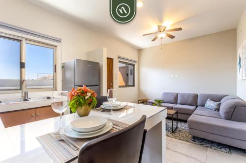 1BR Condo - Rooftop Pool - Near to Downtown in Cabo San Lucas, Mexico