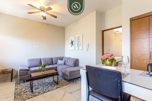 1BR Condo - Rooftop Pool - Near to Downtown in Cabo San Lucas, Mexico