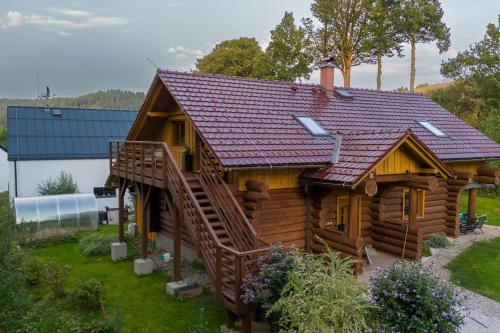 Apartmán ve srubu s balkónem (Apartman ve srubu s balkonem) in Trutnov