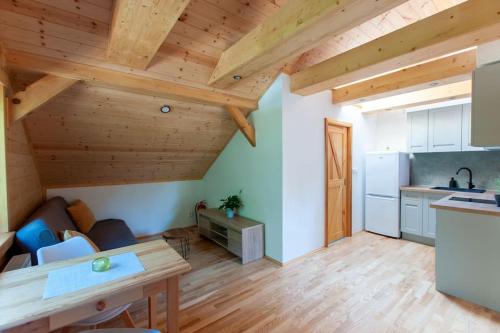 Apartmán ve srubu s balkónem (Apartman ve srubu s balkonem) in Trutnov