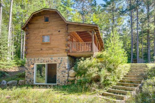 Quiet Cabin on 5 Acres Less Than 2 Mi to Chain O Lakes