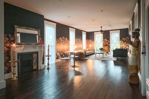 RARE - Unique East Austin Home - Walk to Downtown in Austin, USA