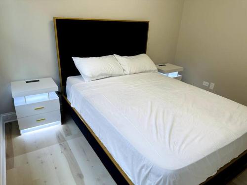Wonderful and cozy Chicago Top unit Apartment in Austin, USA