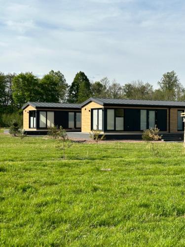 2 bedrooms, 4 beds