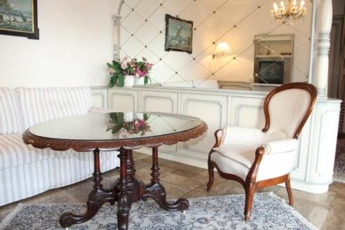  Barony "Olive" Komfort-Wohnung Castagnola-Seenähe mit Garten für Hund, Klimagerät, Hallenbad in Ruvigliana