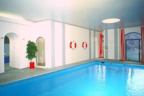  Barony "Olive" Komfort-Wohnung Castagnola-Seenähe mit Garten für Hund, Klimagerät, Hallenbad in Ruvigliana